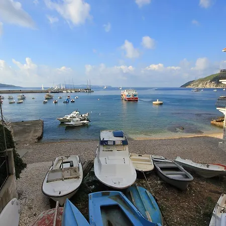 Studio Komiza 3035e Διαμέρισμα